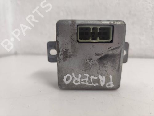 Used Electronic module MITSUBISHI PAJERO II (V3_W, V2_W, V4_W, V5_W) 2.5 TD 4WD (V24W) (99 hp) 27816635