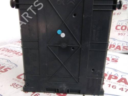 Fuse box PEUGEOT 308 I (4A_, 4C_)  | BP19555034E1 