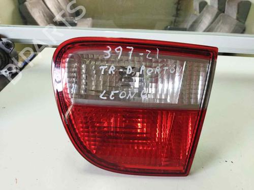 Used Right taillight SEAT LEON (1M1) [1999-2006]  19558185