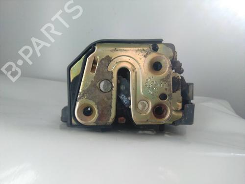 Used Rear right lock NISSAN X-TRAIL I (T30) [2001-2013]  19562507