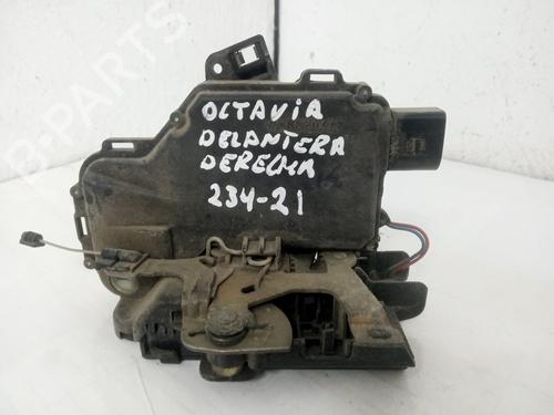 Front right lock SKODA OCTAVIA I (1U2) 1.6 | BP19563308C97 