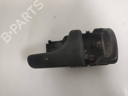 Used Front right interior door handle NISSAN TERRANO II (R20) [1992-2007]  19569253