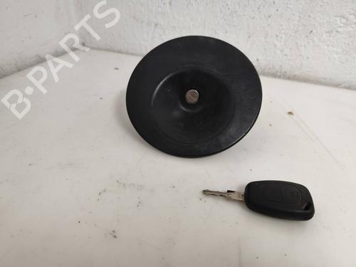 Used Fuel flap RENAULT KANGOO (KC0/1_) 1.5 dCi (57 hp) 21806962