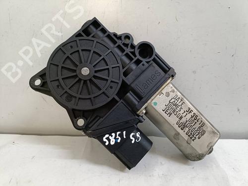 Used Right rear window motor Right rear window motor BMW 1 (E87) 118 d (122 hp) 33442361 33442361