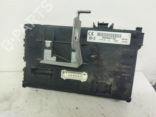 Used Electronic module Electronic module RENAULT CLIO II (BB_, CB_) 1.2 (BB0A, BB0F, BB10, BB1K, BB28, BB2D, BB2H, CB0A,... (58 hp) 33398636 33398636