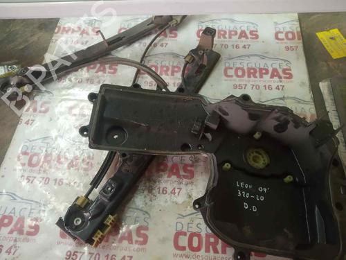 Used Front right window mechanism SEAT LEON (1P1) [2005-2013]  19554480