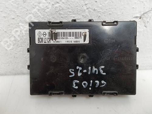 fuse-box-renault-clio-iii-br01-cr01-2005-2006-2007-2008-2009-2010-2011-2012-2013-2014-33442217 main image