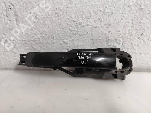 Used Front left exterior door handle SEAT LEON (1M1) [1999-2006]  21813922