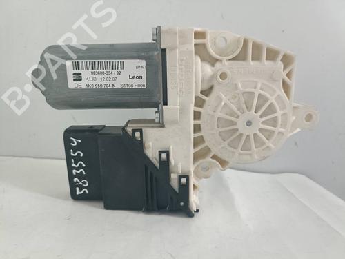 right-rear-window-motor-seat-leon-1p1-2005-2006-2007-2008-2009-2010-2011-2012-2013-30649545 main image