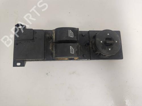 Used Left front window switch FORD FOCUS II Turnier (DA_, FFS, DS) [2004-2012]  19566435