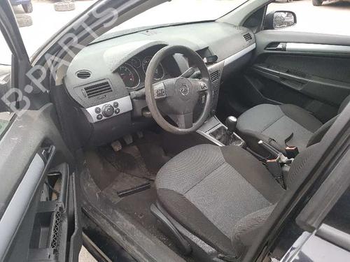Fuse box OPEL ASTRA H (A04)  | BP19568787E1 