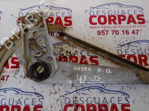 Used Front right window mechanism NISSAN PATROL III/2 Station Wagon (W260) [1988-1998]  22609658