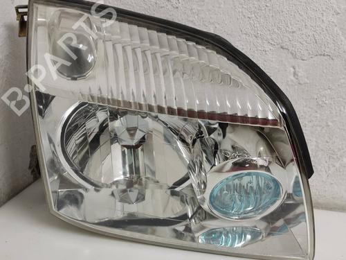Used Right headlight NISSAN X-TRAIL I (T30) [2001-2013]  19570382
