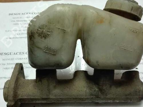 Used Brake master cylinder RENAULT 25 (B29_) 2.0 (B297) (101 hp) 19546389