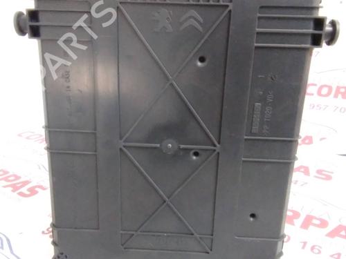 Fuse box PEUGEOT 208 I (CA_, CC_) 1.2 VTI 82 | BP19555039E1 