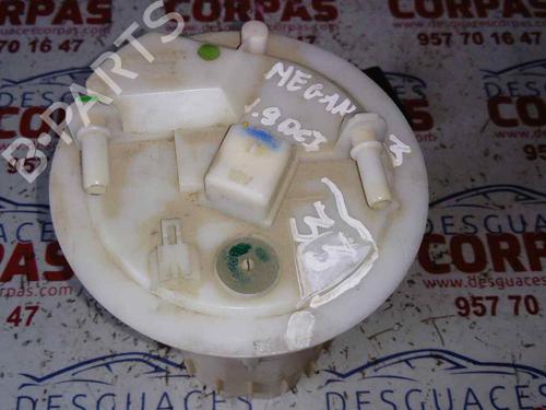 Used Fuel pump RENAULT MEGANE I Classic (LA0/1_) [1996-2008]  19547712