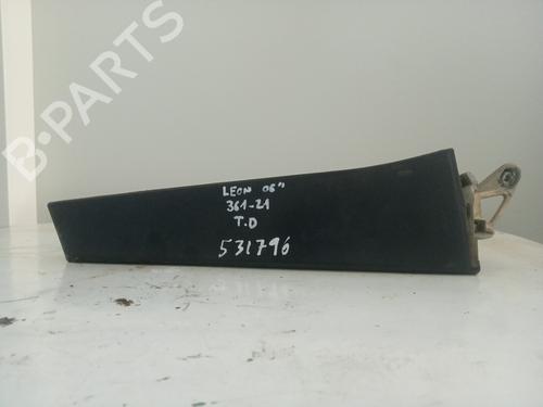 Used Rear right exterior door handle SEAT LEON (1P1) 1.9 TDI (105 hp) 19558009
