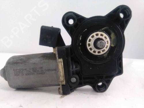 Rudehejsemotor forskærm venstre MERCEDES-BENZ C-CLASS (W203) C 220 CDI (203.006, 203.008) | BP19563013E21 