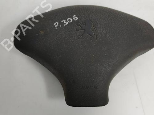 Used Driver airbag PEUGEOT 306 Hatchback (7A, 7C, N3, N5) [1993-2003]  21491556