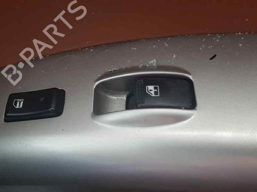 Used Right front window switch KIA SPORTAGE II (JE_, KM_) [2004-2011]  19552447