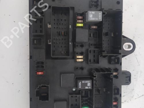 Used Fuse box OPEL ASTRA J (P10) 1.3 CDTI (68) (95 hp) 19556955
