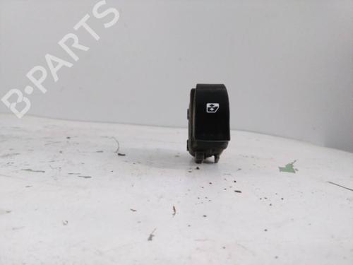 Used Right rear window switch RENAULT SCÉNIC II (JM0/1_) [2003-2010]  19558790