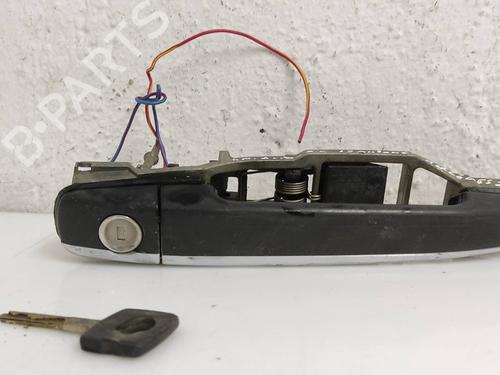 Used Front left exterior door handle MERCEDES-BENZ C-CLASS (W202) C 250 D (202.125) (113 hp) 19571932