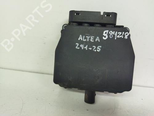 Used Electronic module Electronic module SEAT ALTEA XL (5P5, 5P8) [2006-2015] 33402138 33402138