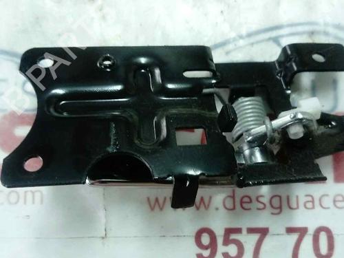 Venstre bak invendig håndtak LAND ROVER DISCOVERY II (L318) 2.5 Td5 4x4 | BP19550511I15 