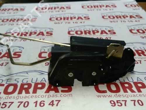 Used Front right lock HYUNDAI TUCSON (JM) [2004-2019]  19553745