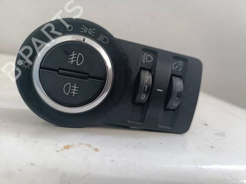 Commutateur OPEL ASTRA J (P10) [2009-2016]  29420571