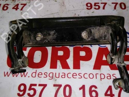 Used Front left exterior door handle OPEL CORSA A Hatchback (S83) [1982-1993]  21014496