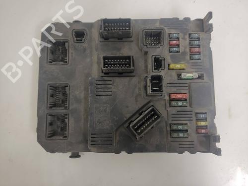 Used Fuse box PEUGEOT 206 Hatchback (2A/C) [1998-2012]  19568171