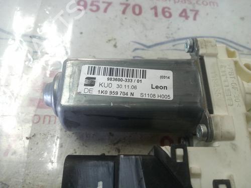 Right rear window motor SEAT LEON (1P1)  | BP19554988E22 