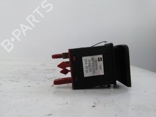 Switch SEAT LEON (1M1)  | BP19558267I30 