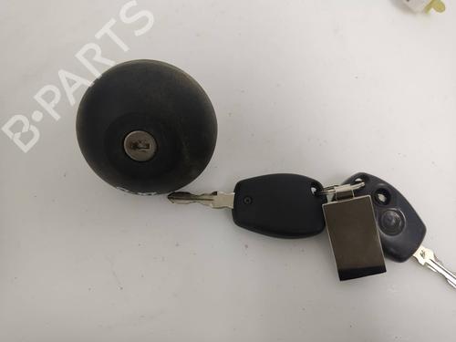 Używane Klapa wlewu paliwa DACIA SANDERO II [2012-2025]  19566984