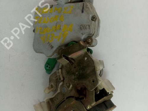 Used Rear left lock NISSAN TERRANO II (R20) [1992-2007]  19560794