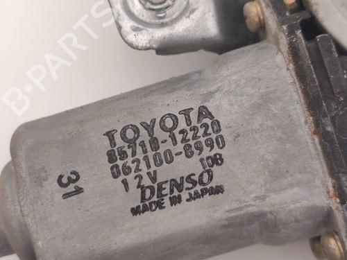 Front right window mechanism TOYOTA COROLLA Liftback (_E11_) 2.0 D-4D (CDE110_, CDE110R) | BP23264011C23 