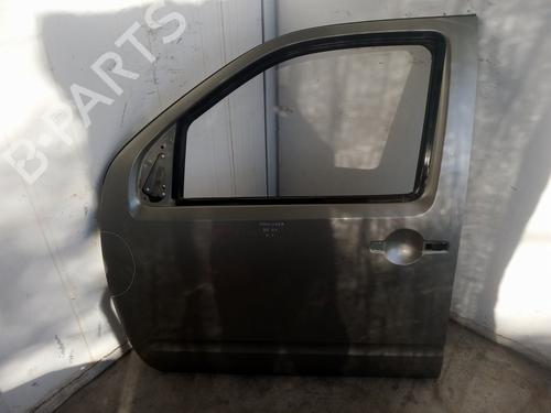 Used Left front door NISSAN PATHFINDER III (R51) [2005-2025]  19569155