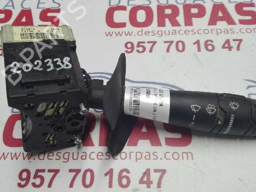 Used Steering column stalk RENAULT SCÉNIC I MPV (JA0/1_, FA0_) [1999-2010]  19548397