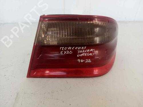 Højre baglygte MERCEDES-BENZ E-CLASS (W210) E 320 CDI (210.026) | BP19561983C35 