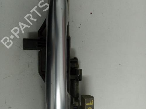 Used Front left exterior door handle RENAULT LAGUNA II Grandtour (KG0/1_) 2.2 dCi (KG0F) (150 hp) 19560072