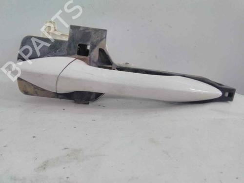 Used Rear left exterior door handle HYUNDAI i30 (GD) [2011-2025]  19564194