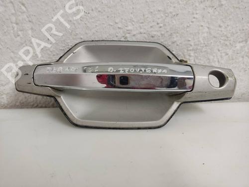 Used Front left exterior door handle HYUNDAI TERRACAN (HP) [2001-2008]  19568345