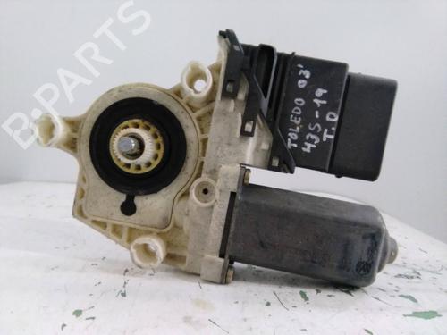 Used Right rear window motor SEAT TOLEDO II (1M2) [1998-2006]  19560731