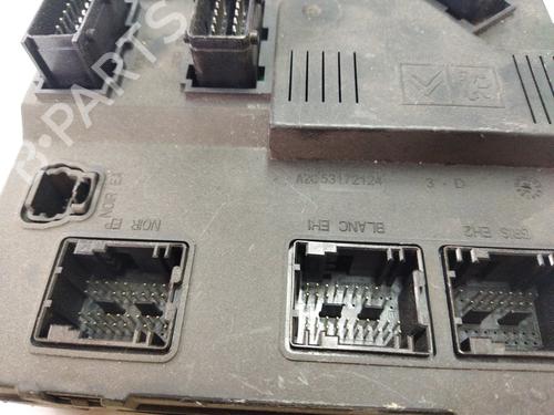 Fuse box PEUGEOT 407 (6D_)  | BP19660767E1 