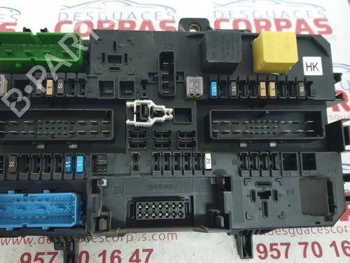 Used Fuse box OPEL ASTRA H GTC (A04) [2005-2010]  19555424