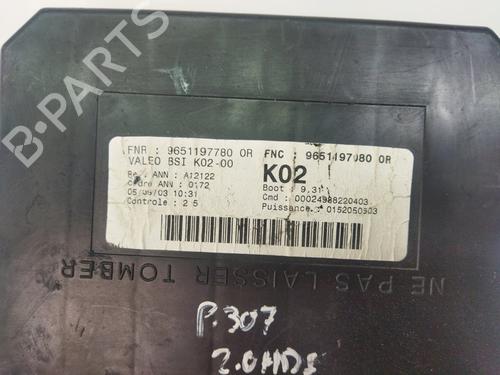 Fuse box PEUGEOT 307 (3A/C) | BP30787221E1