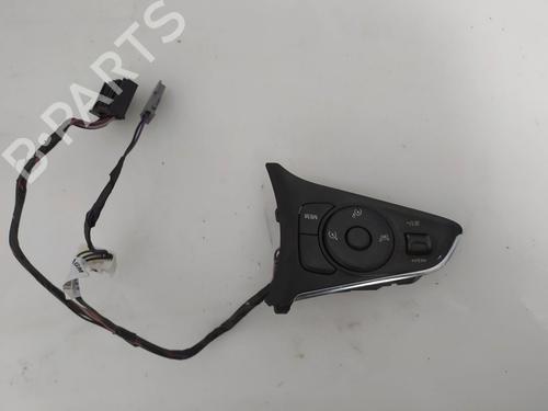 Used Switch OPEL CROSSLAND X / CROSSLAND (P17, P2QO) 1.5 Turbo D (75) (120 hp) 19566709