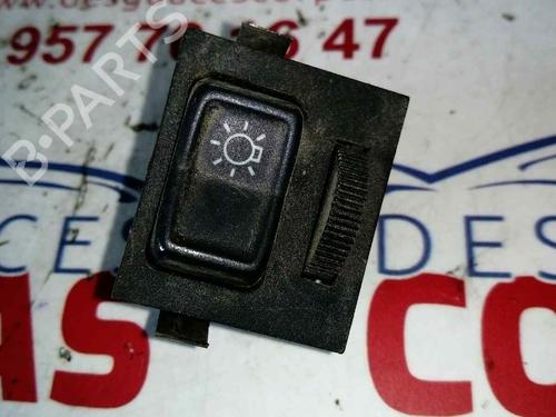 Used Headlight switch VW POLO II (86C, 80) 1.0 (45 hp) 19550164